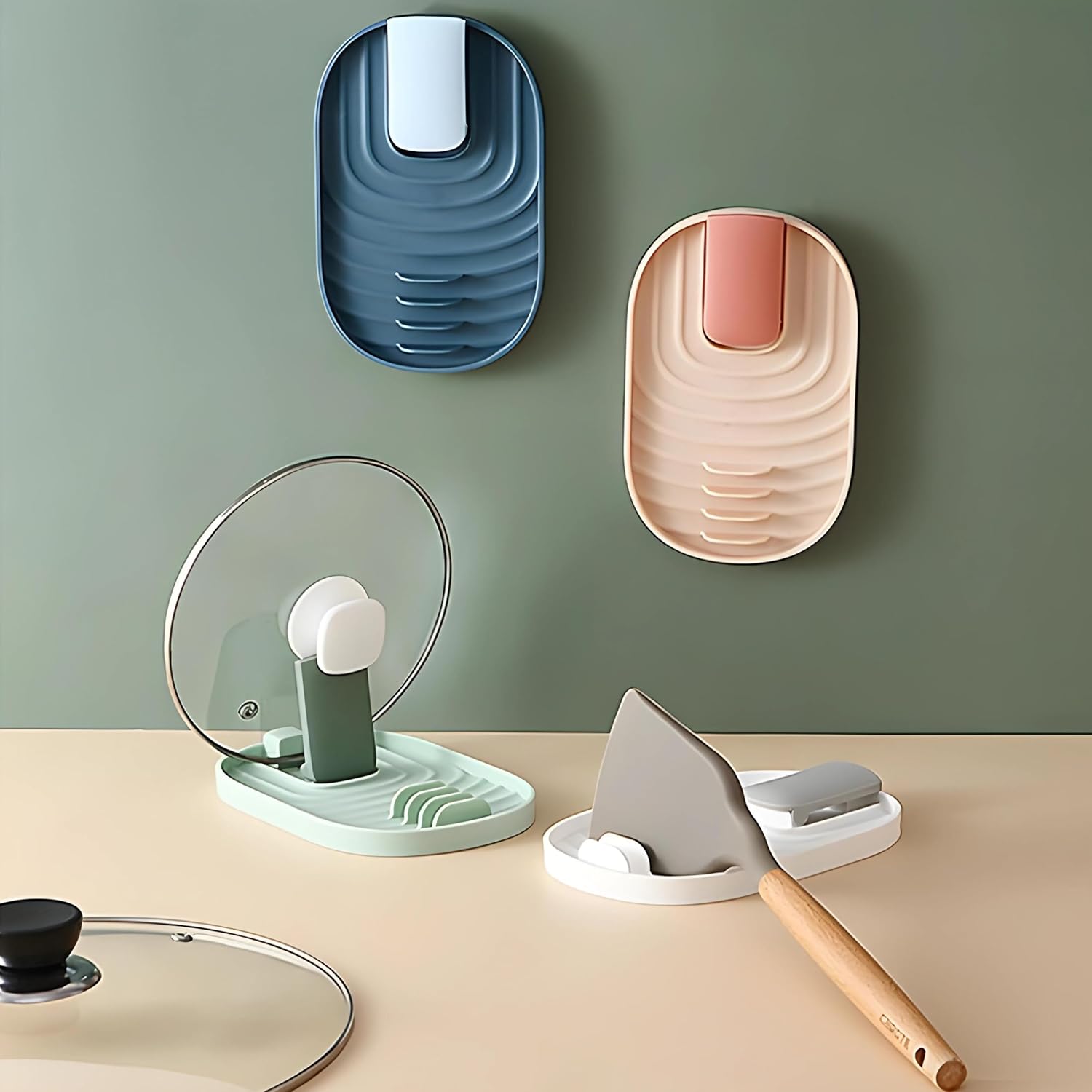 Support pour couvercle et louche en plastique