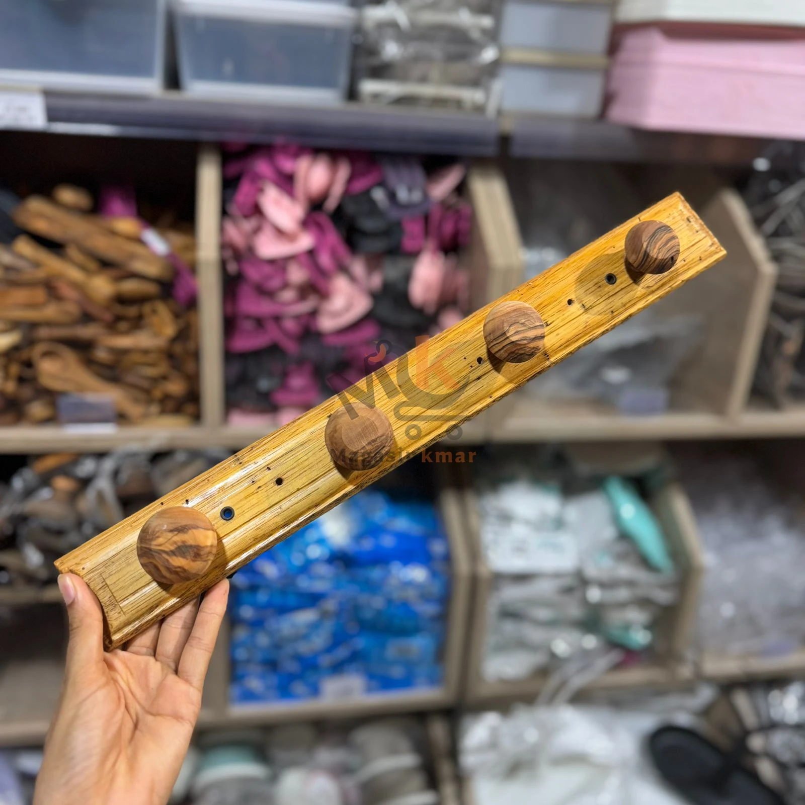 Porte-manteau mural en bois GM