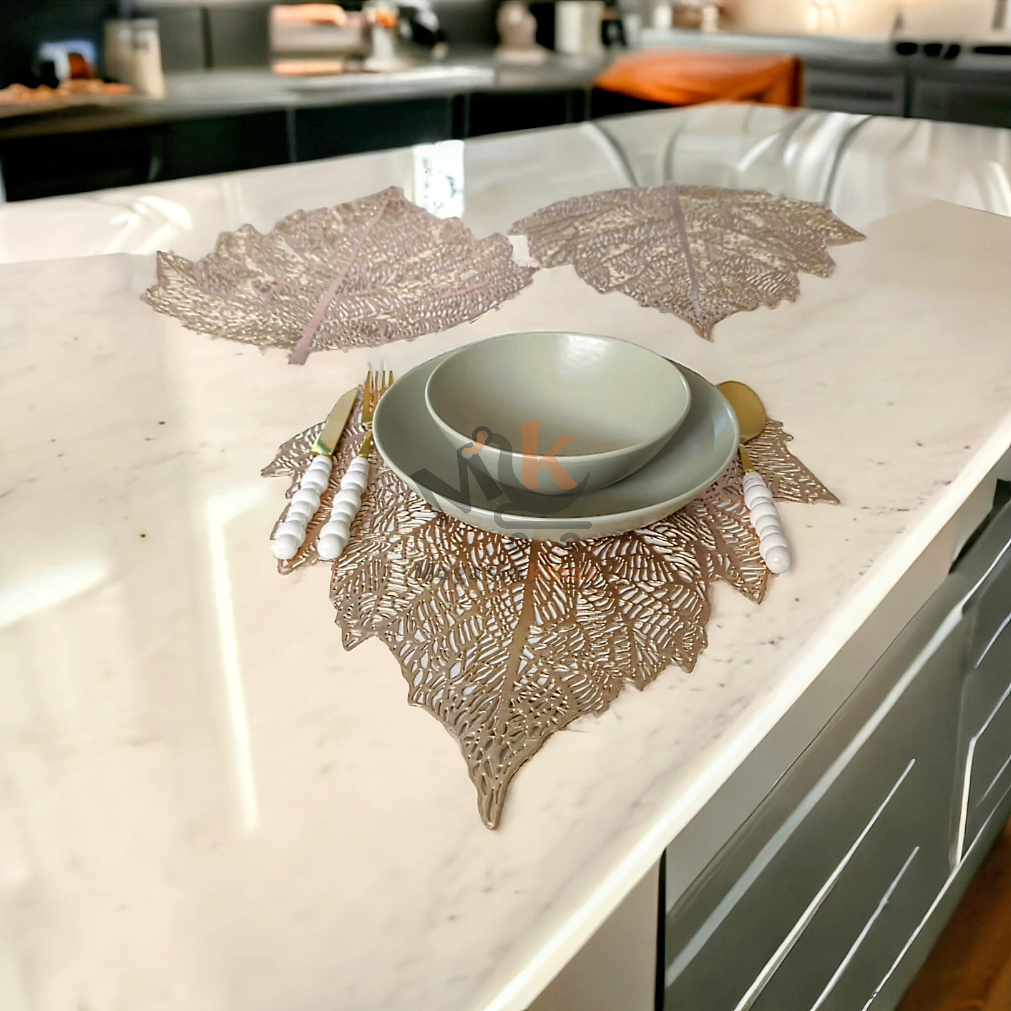 Sous plat en plastique