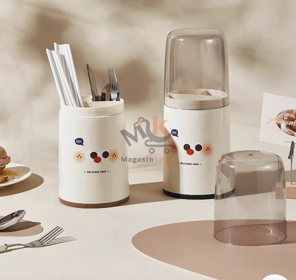 Porte couvert avec 4 compartiment en plastique